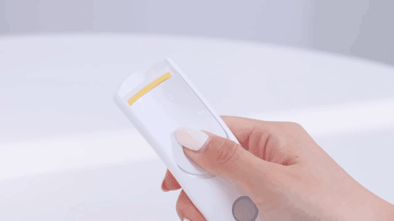 [Sanrio K-LIFE EDITION] Fillimilli Heating Eyelash Curler (Rechargeable)