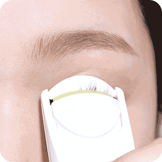 [Sanrio K-LIFE EDITION] Fillimilli Heating Eyelash Curler (Rechargeable)